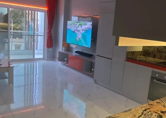شقة Sea Light Compound *